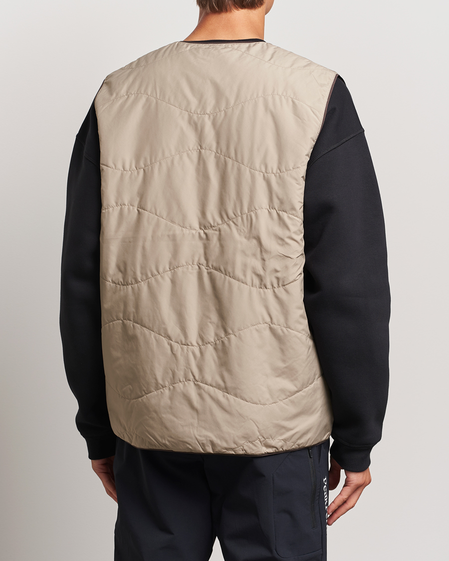 Mies | Takit | Peak Performance | Insulated Reversable Vest Avid Beige