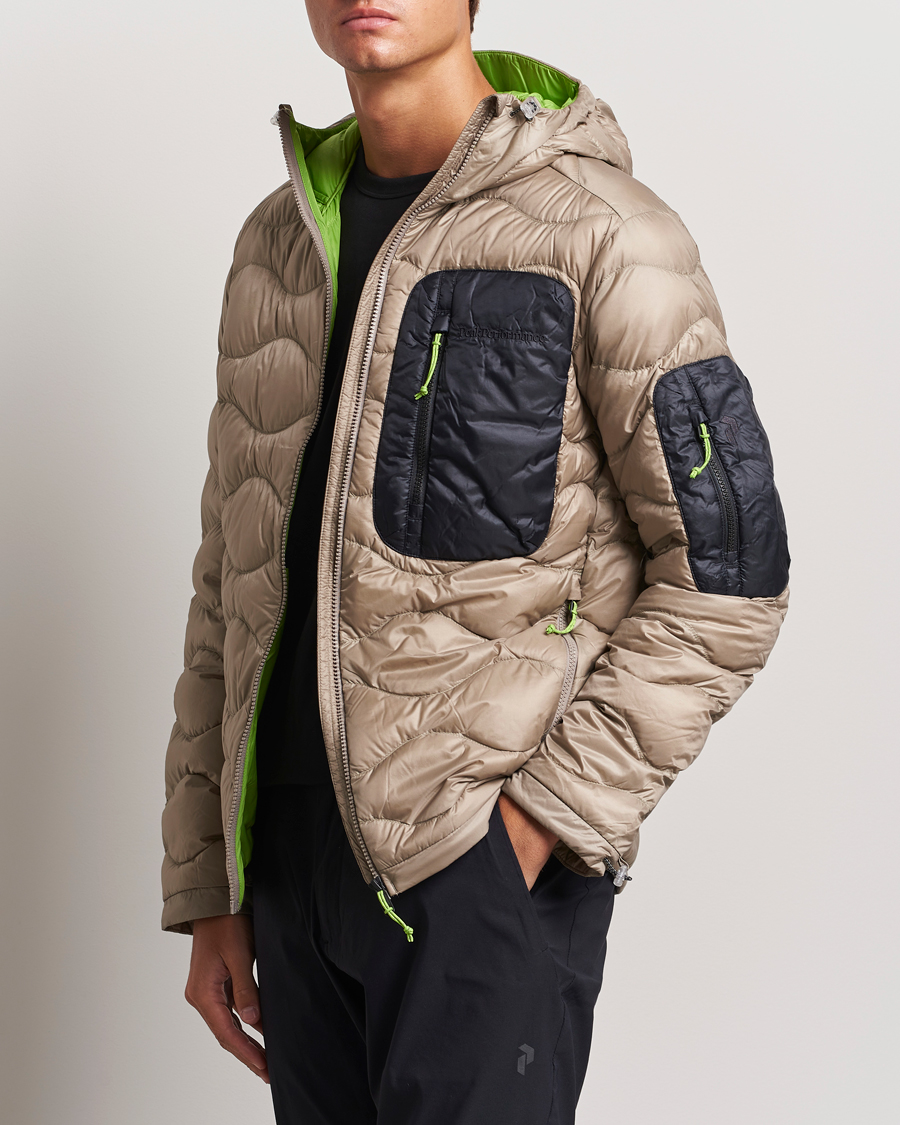 Mies | Takit | Peak Performance | Helium Utility Down Hood Jacket Avid Beige