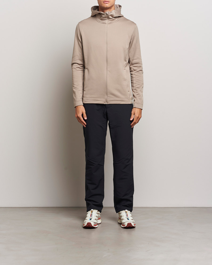 Mies | Puserot | Peak Performance | Rider Tech Zip Hood Avid Beige