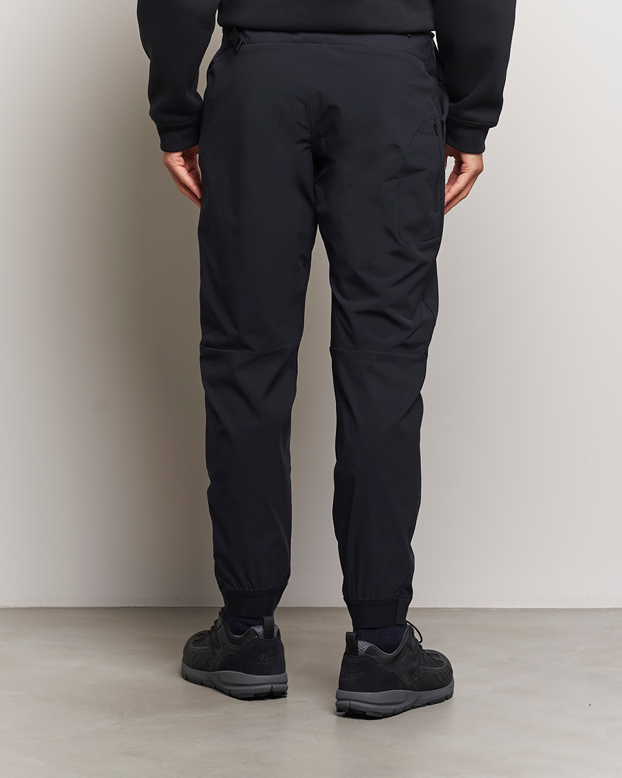 Mies | Housut | Peak Performance | Trail Pants Black