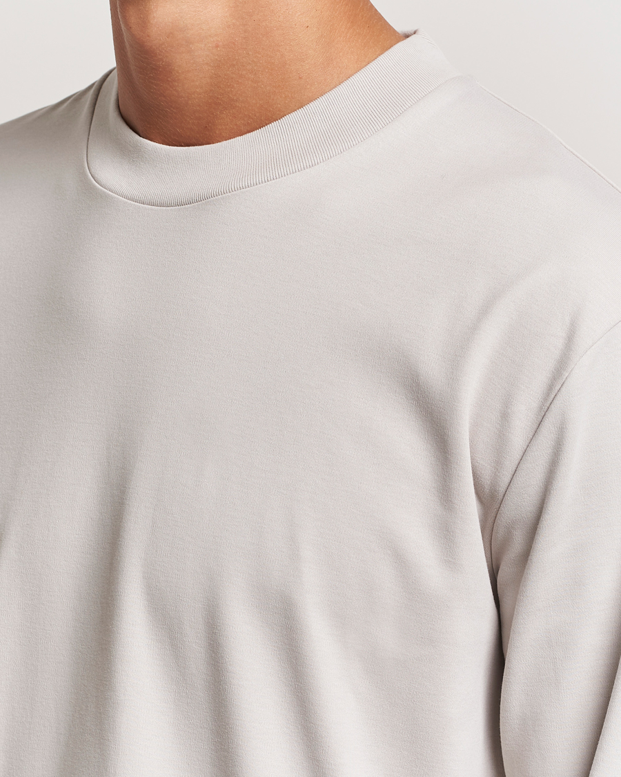 Mies | T-paidat | Sunspel | Heavyweight Mock Neck Long Sleeve T-Shirt Putty