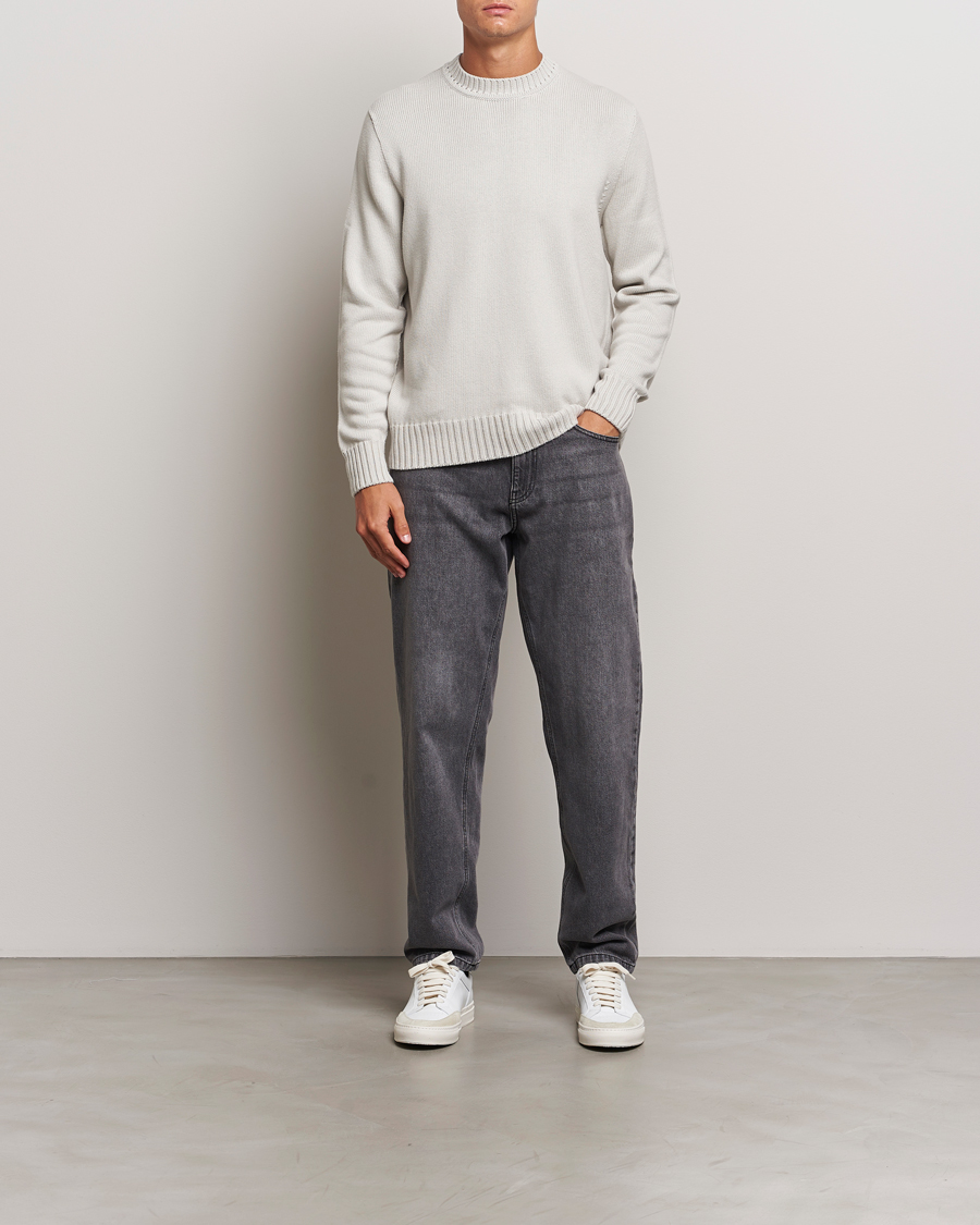 Mies | Puserot | Sunspel | Mid Weight Cotton Crew Putty