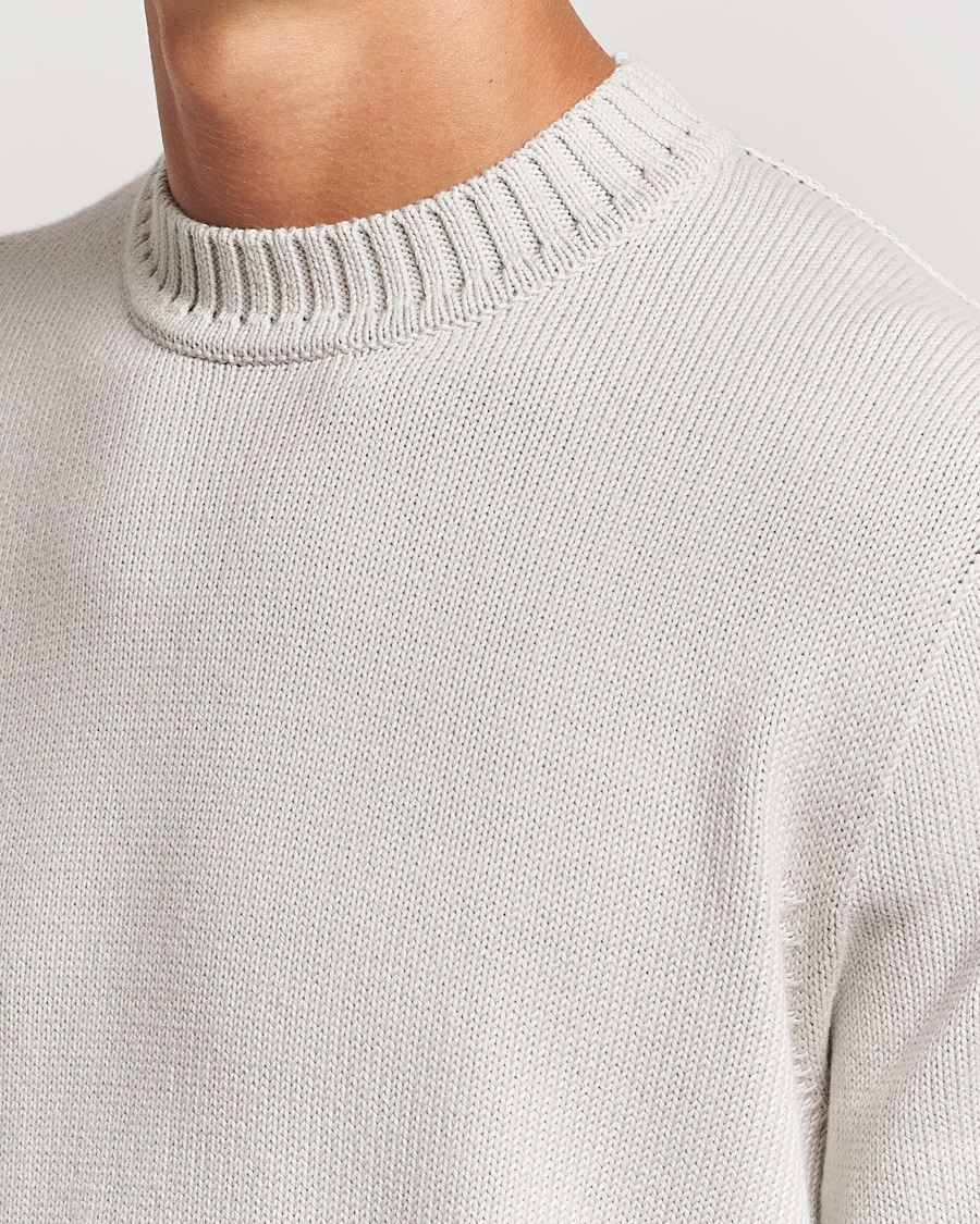 Mies | Puserot | Sunspel | Mid Weight Cotton Crew Putty