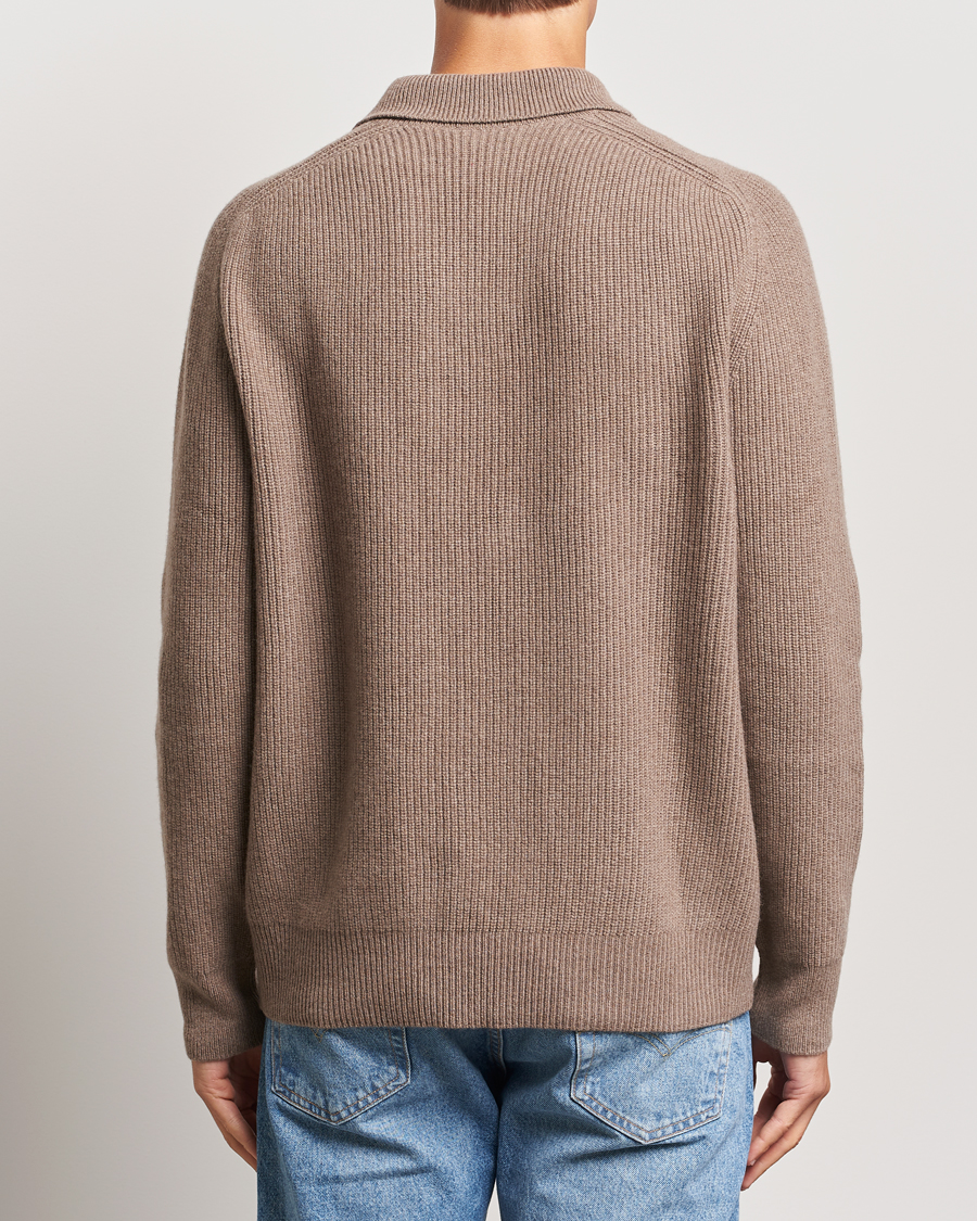 Mies | Puserot | Sunspel | Ribbed Wool/Cashmere Poloneck Sandstone