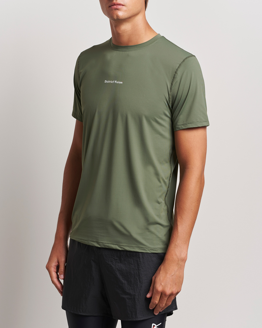 Mies | T-paidat | District Vision | Ultralight Aloe Short Sleeve Sage