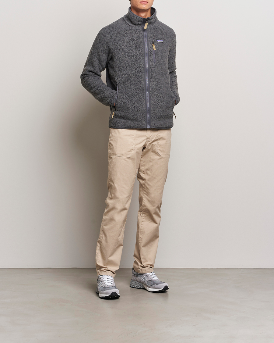 Mies | Puserot | Patagonia | Retro Pile Jacket Forge Grey