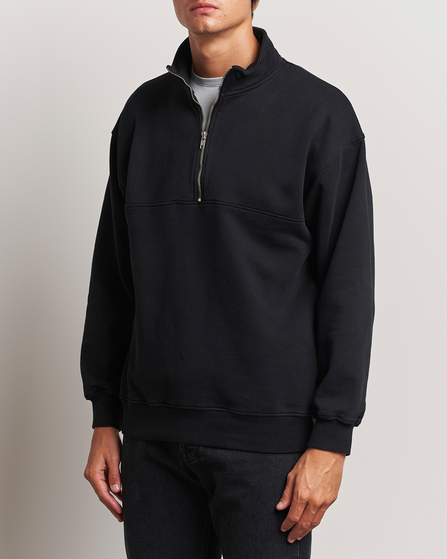 Mies | Puserot | Colorful Standard | Classic Organic Half-Zip Deep Black