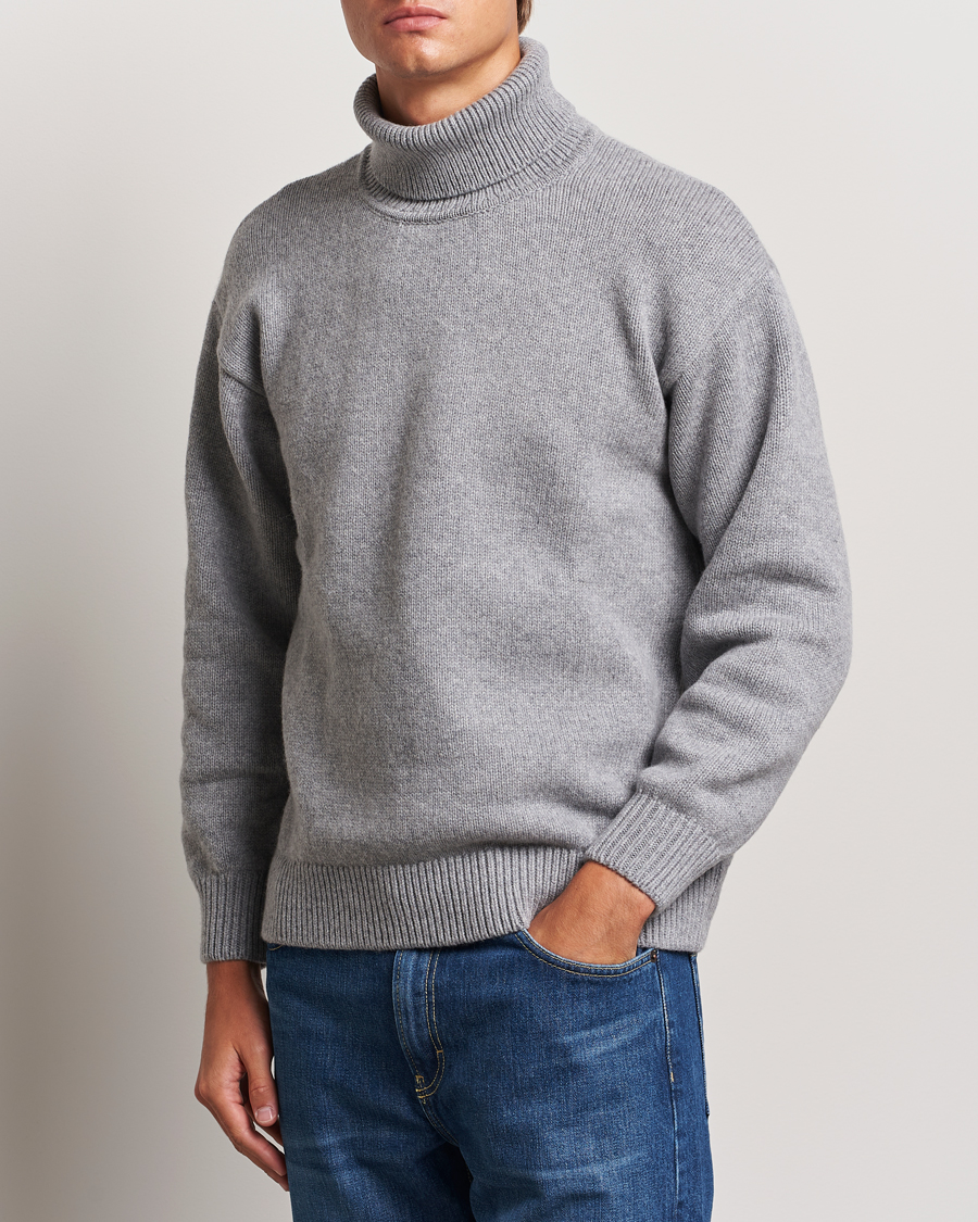 Mies | Puserot | Colorful Standard | Merino Wool Turtleneck Heather Grey