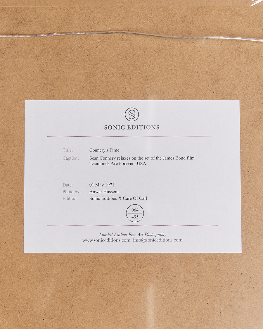 Mies | Taulut | Sonic Editions | Framed Connery’s Time