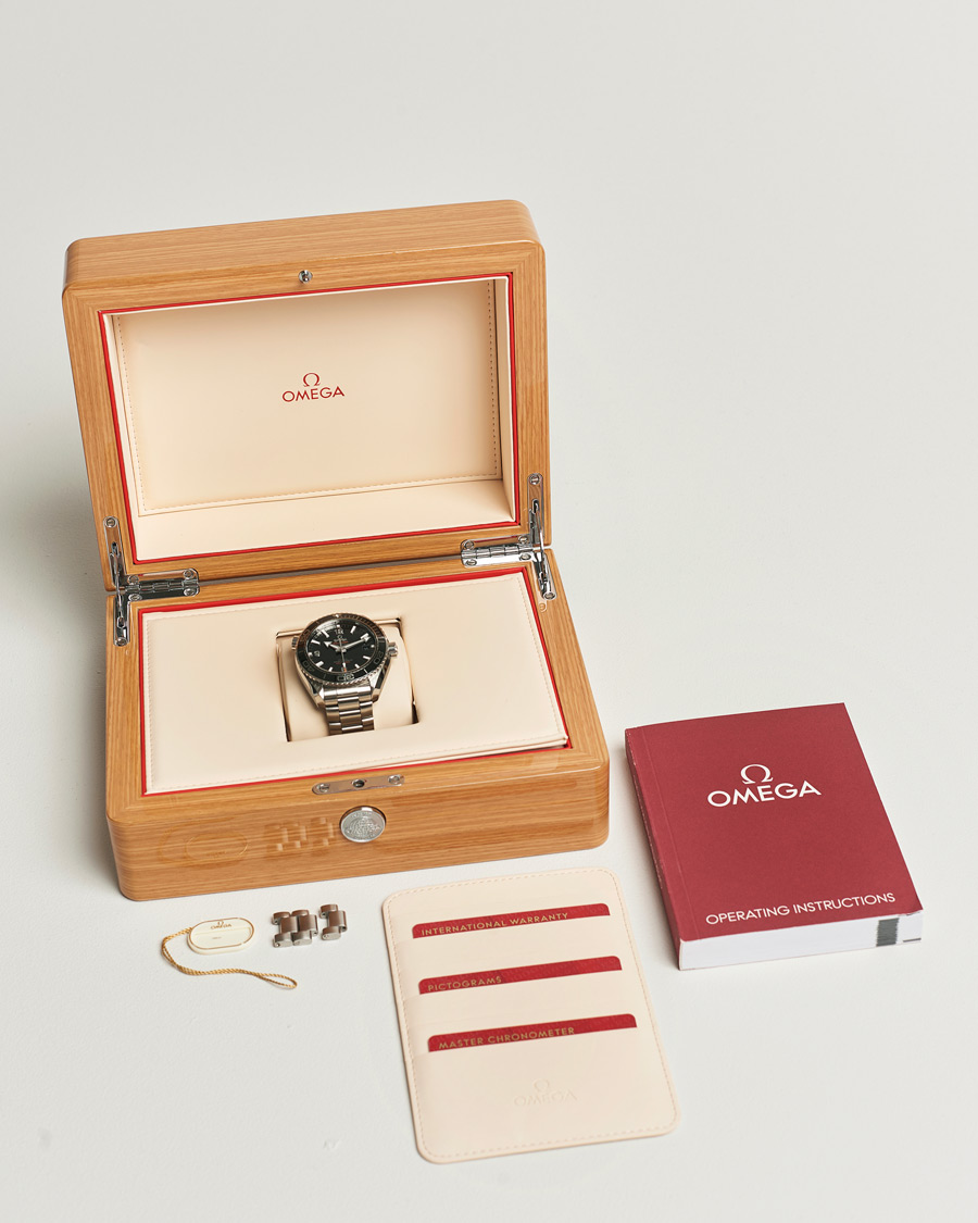 Mies | Omega Pre-Owned Seamaster Planet Ocean Silver | Omega Pre-Owned | Seamaster Planet Ocean Silver