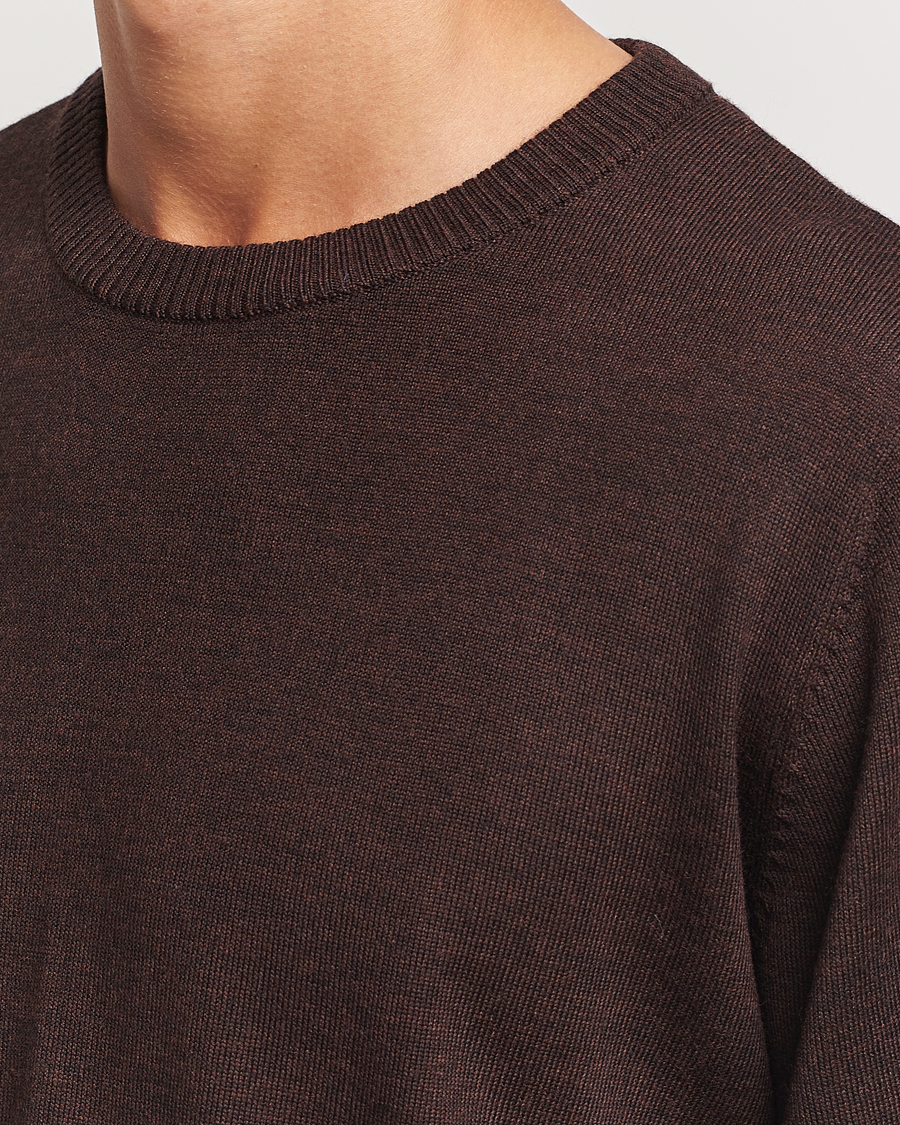 Mies | Puserot | A Day's March | Alagón Merino Crew Dark Brown