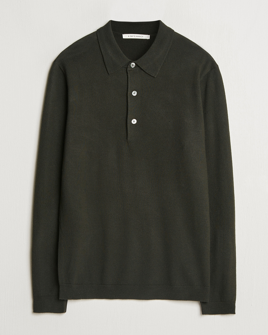 Mies | Puserot | A Day's March | Ambroz Merino Polo Dark Green