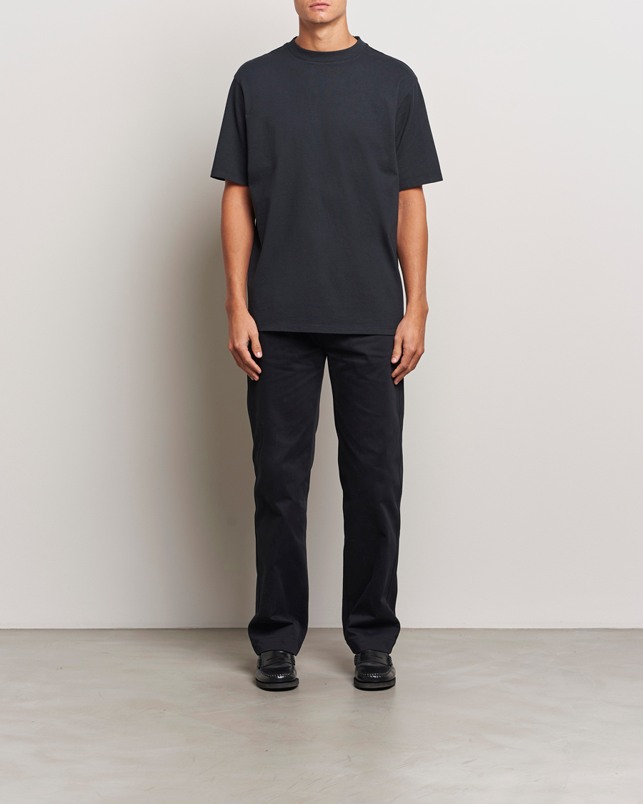 Mies | T-paidat | A Day's March | Tron Relaxed T-Shirt Black