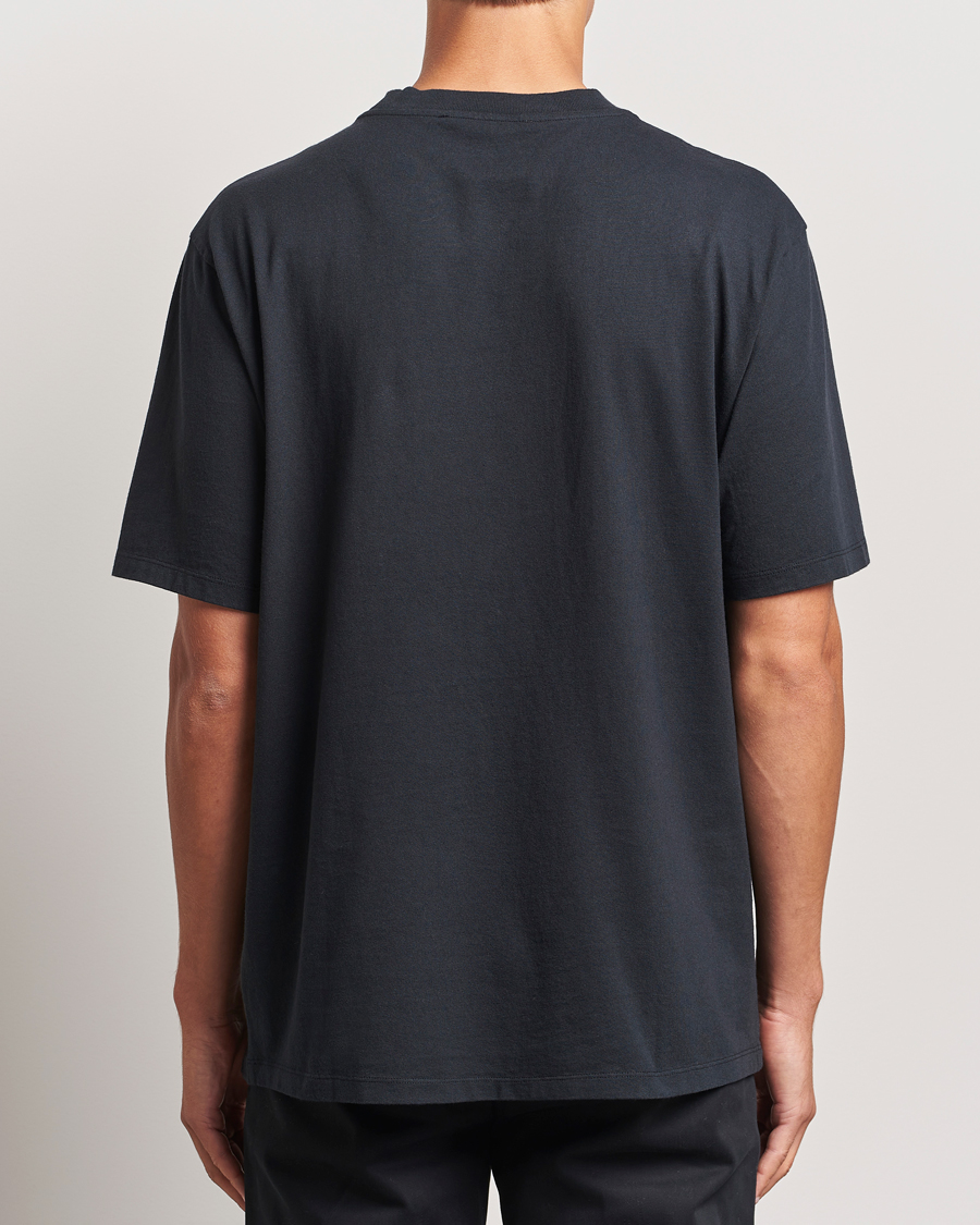 Mies | T-paidat | A Day's March | Tron Relaxed T-Shirt Black