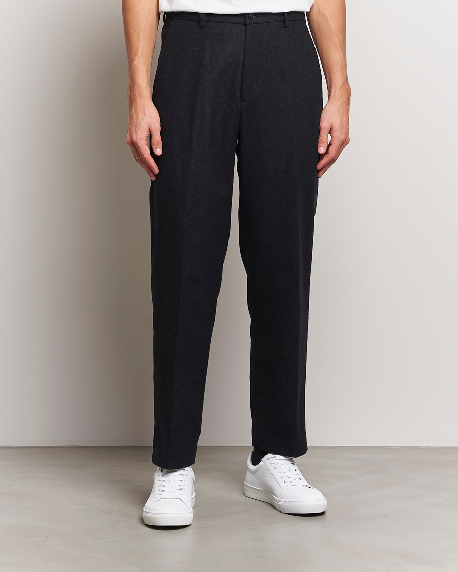 Mies | Housut | A Day's March | Gairloch Relaxed Wool Trousers Black