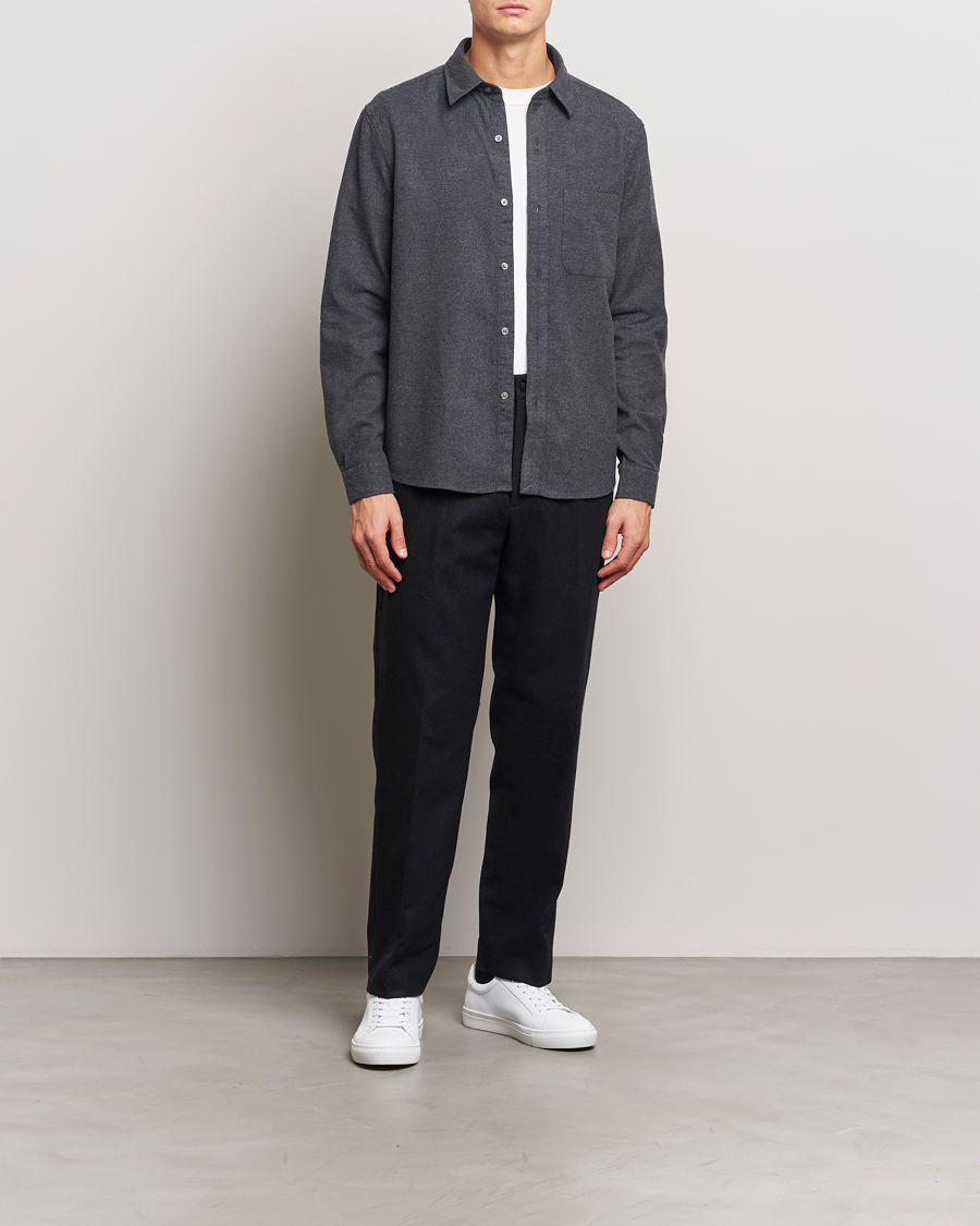Mies | Kauluspaidat | A Day's March | Newark Flannel Shirt Charcoal