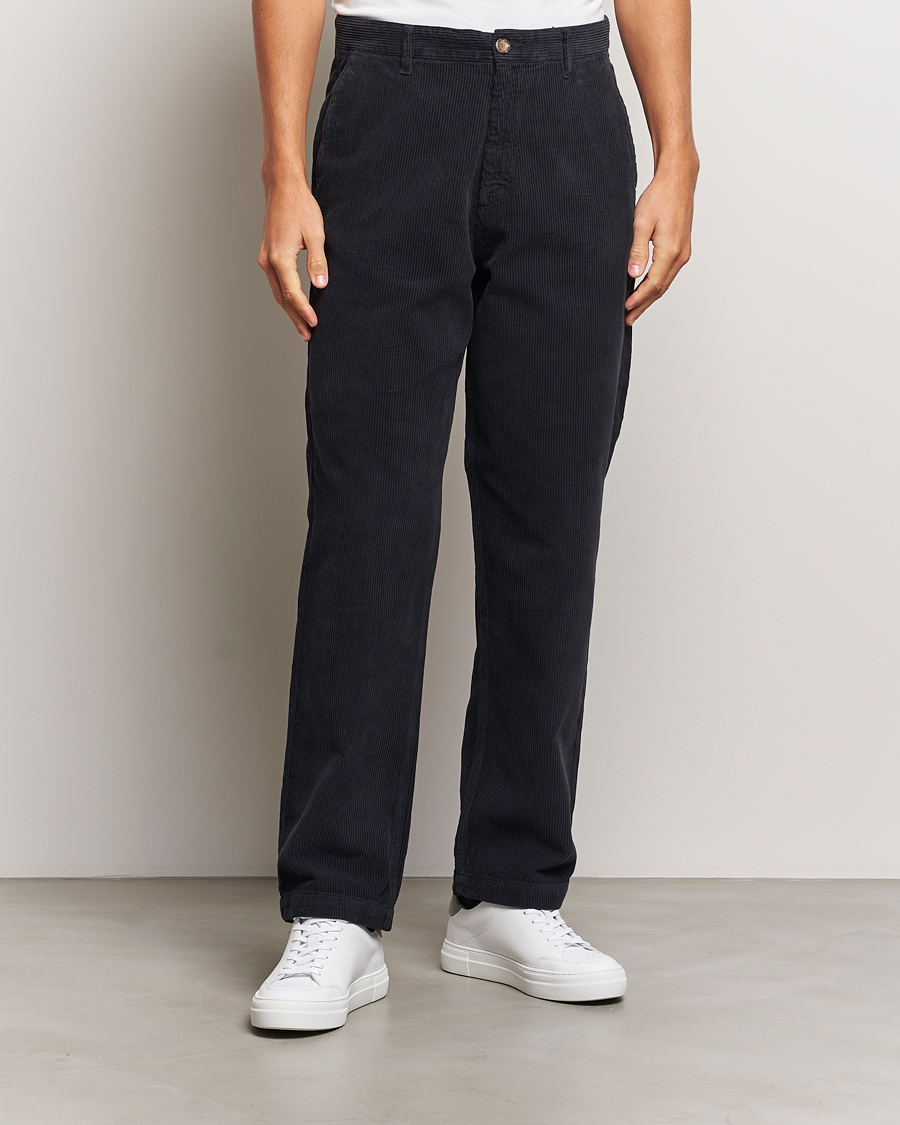 Mies | Housut | A Day's March | Redwood Corduroy Trousers Black