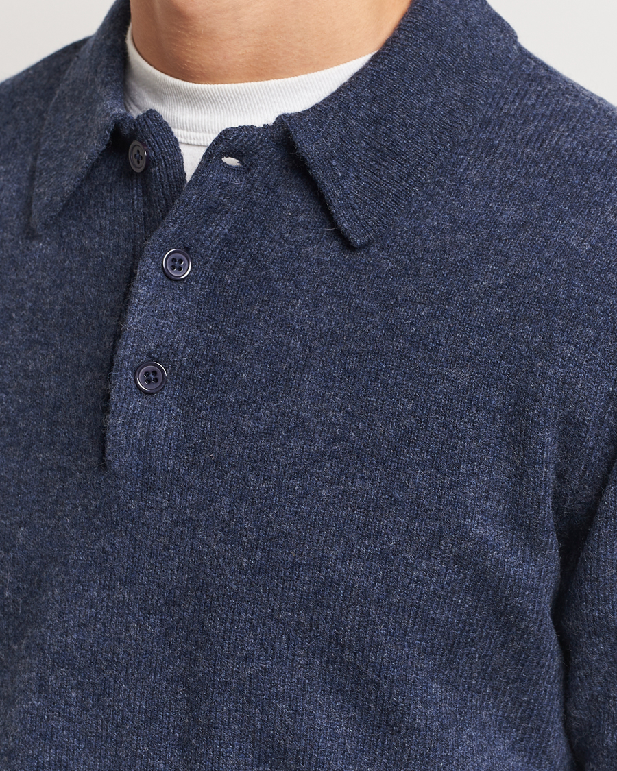 Mies | Puserot | A Day's March | Avoch Lambswool Polo Navy Melange