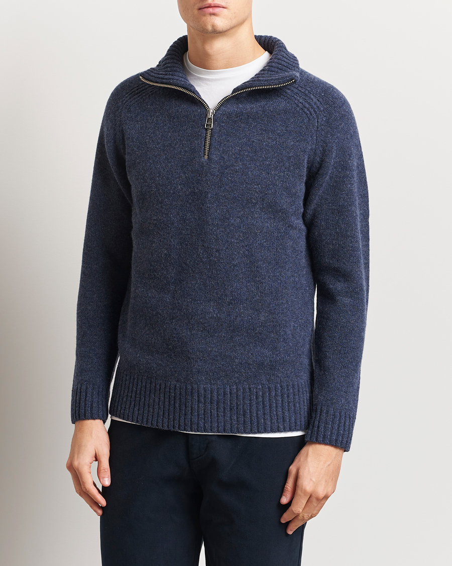 Mies | Puserot | A Day's March | Cullen Half-Zip Lambswool Sweater Navy Melange