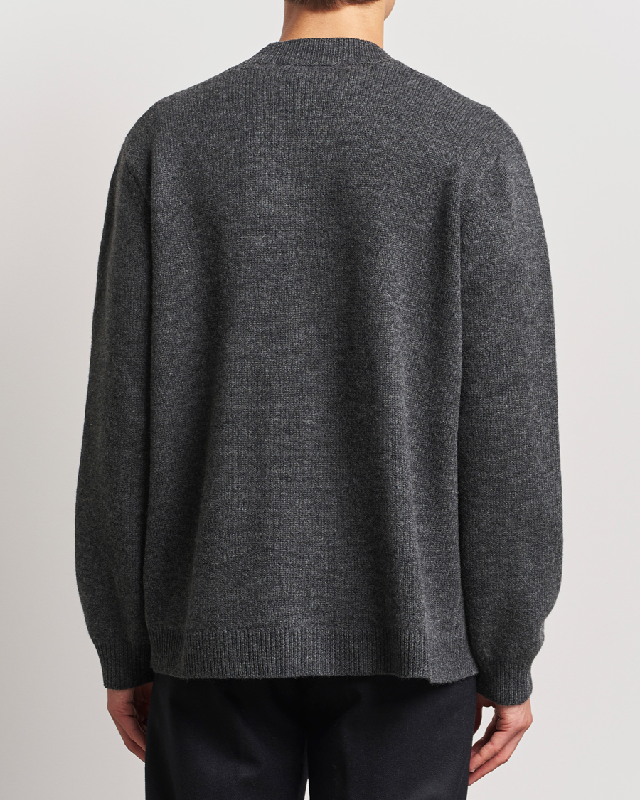 Mies | Puserot | A Day's March | Jarrow Lambswool Cardigan Charcoal