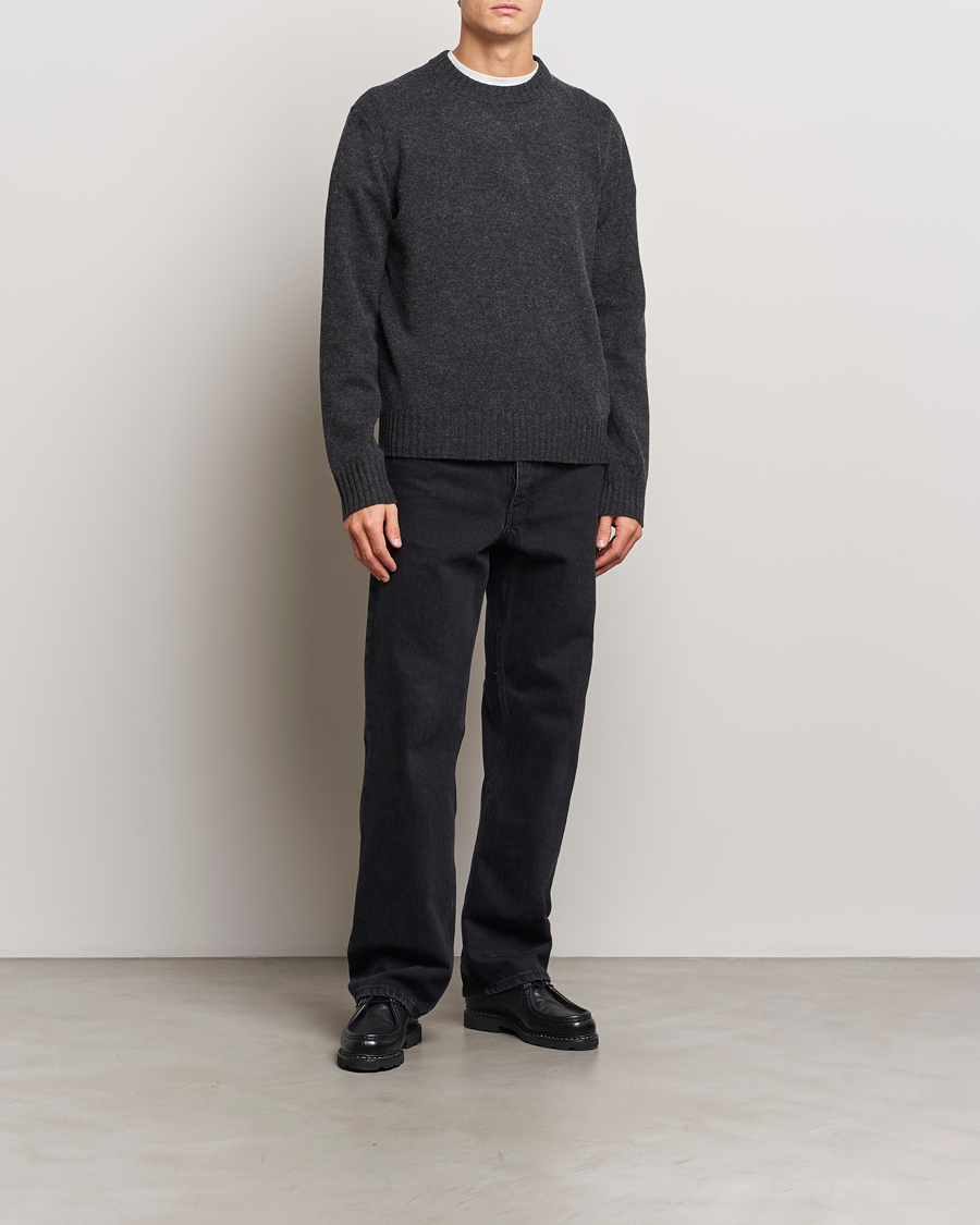 Mies | Puserot | A Day's March | Marlow Lambswool Crew Black Melange