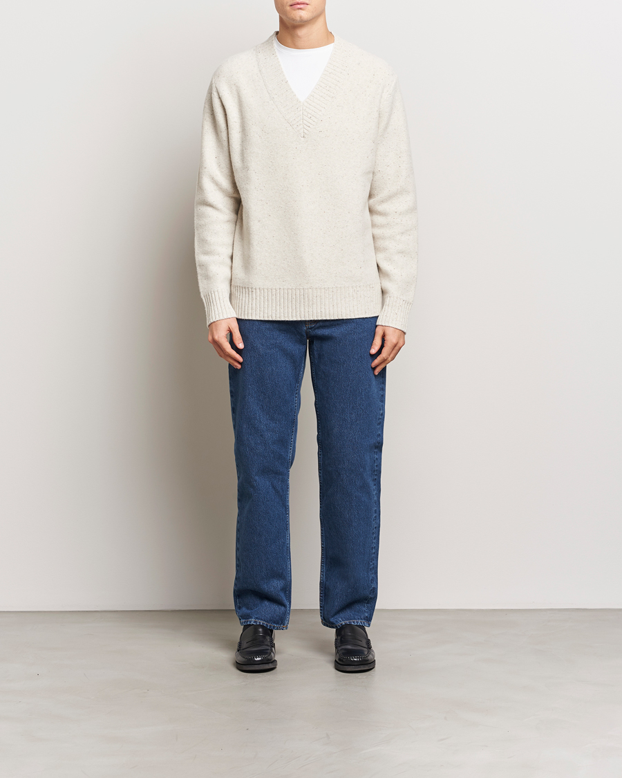Mies | Puserot | A Day's March | Stanley Boiled Merino V-Neck Sweater Snow