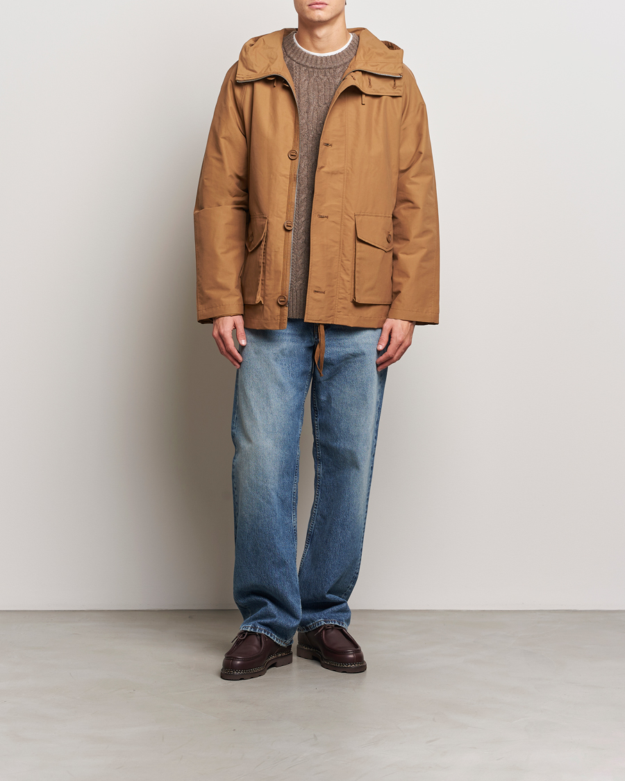 Mies | Takit | A Day's March | Port Short Nylon Parka Dijon
