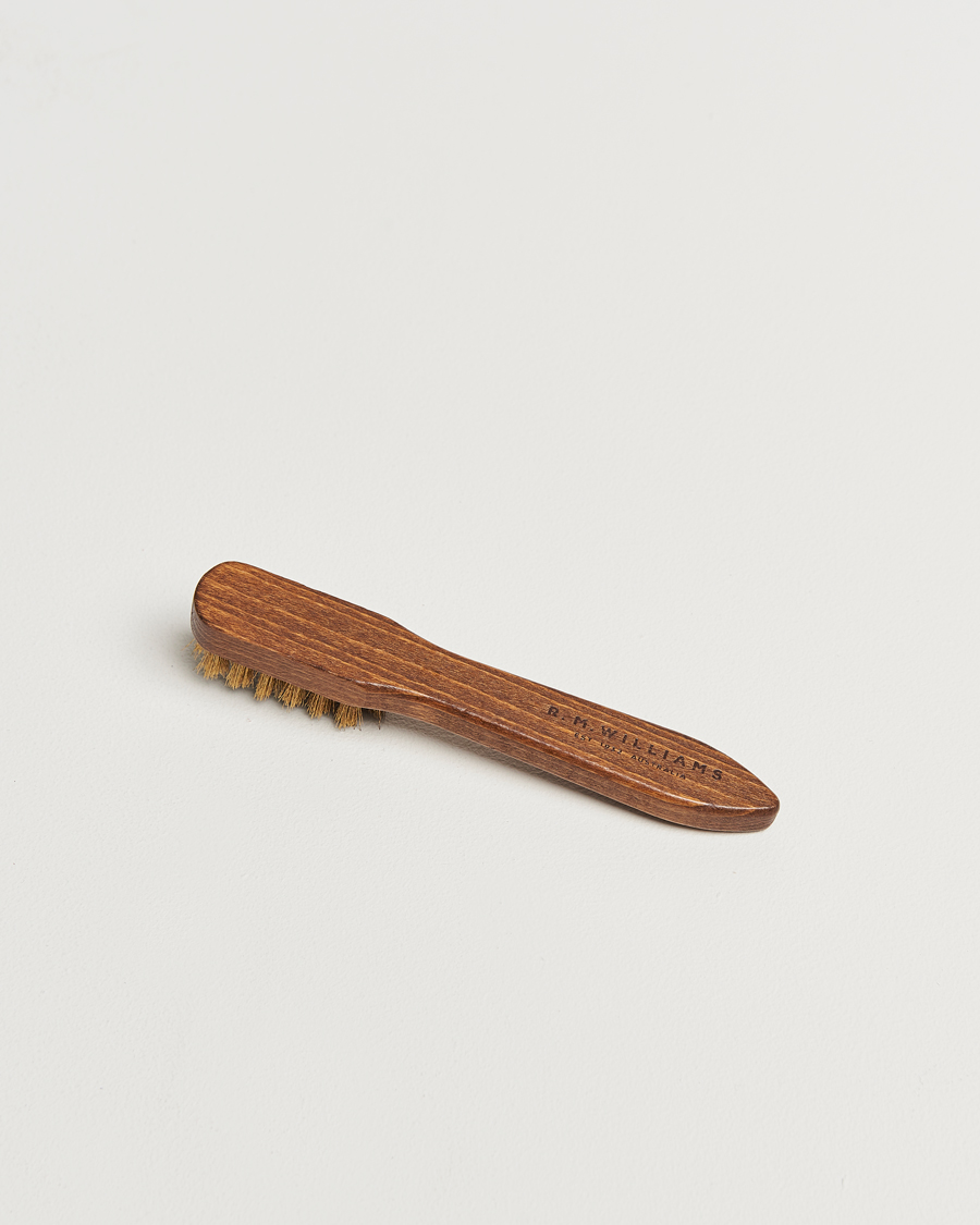 Mies | Kenkien huolto | R.M.Williams | Suede Brass Bristle Brush Natural