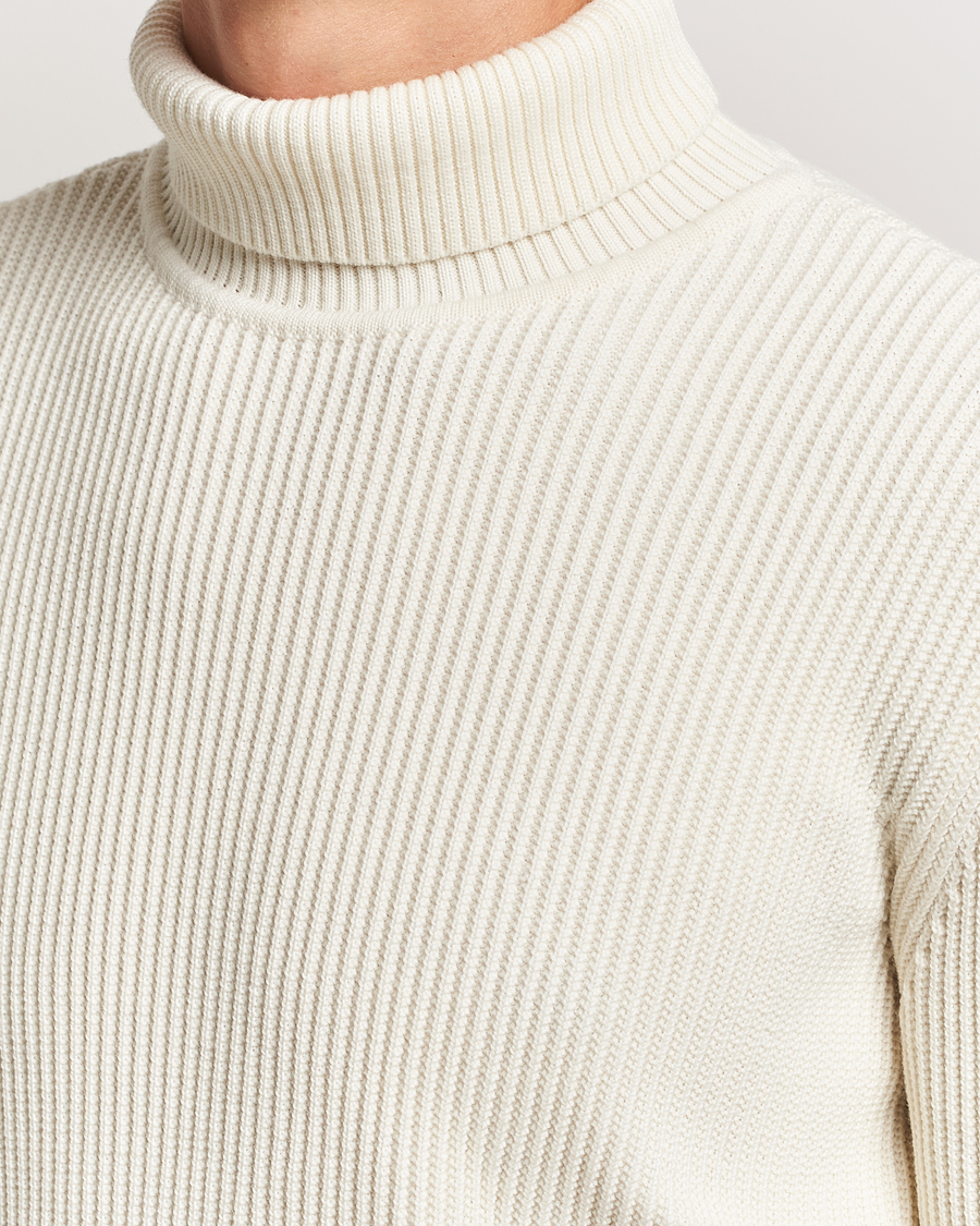 Mies | Puserot | S.N.S. Herning | Fender Wool Rollneck Sweater Natural White