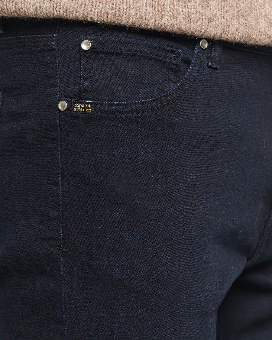 Mies | Farkut | Tiger of Sweden | Des Jeans Blue Black