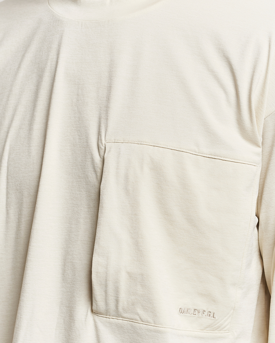 Mies | T-paidat | Oakley | FGL Scratch Long Sleeve T-Shirt Bone