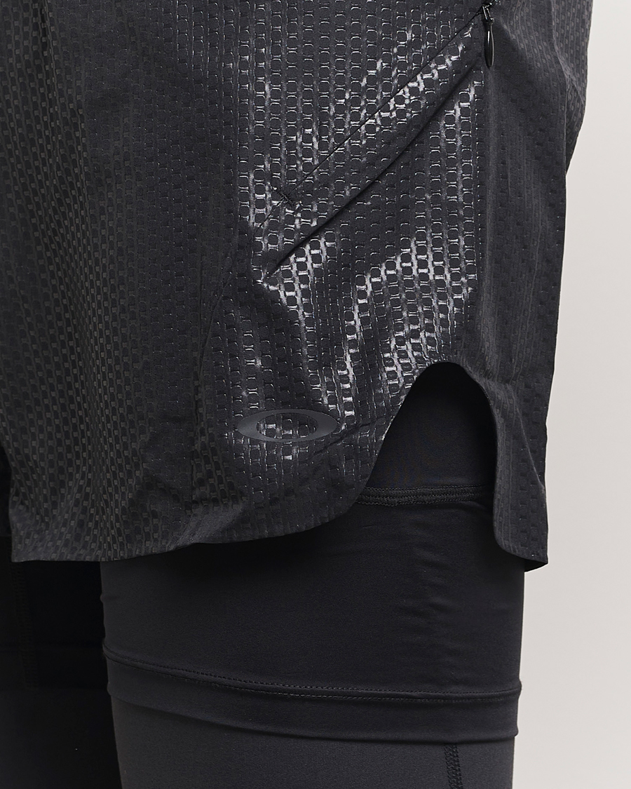 Mies | Shortsit | Oakley | Pursuit Pro 6' 2in1 Shorts Blackout