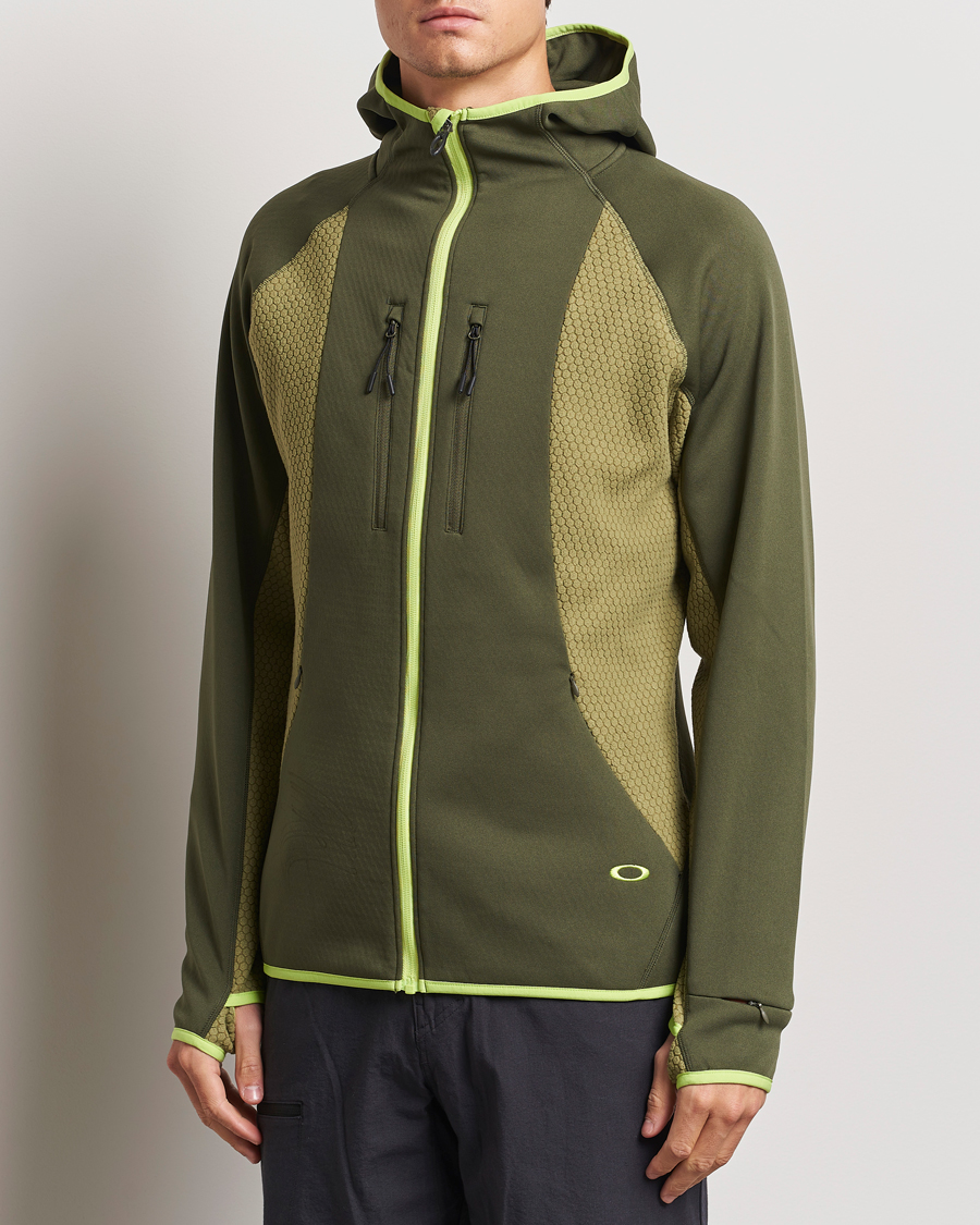 Mies | Puserot | Oakley | Drift Tech Fleece Hood New Dark Brush