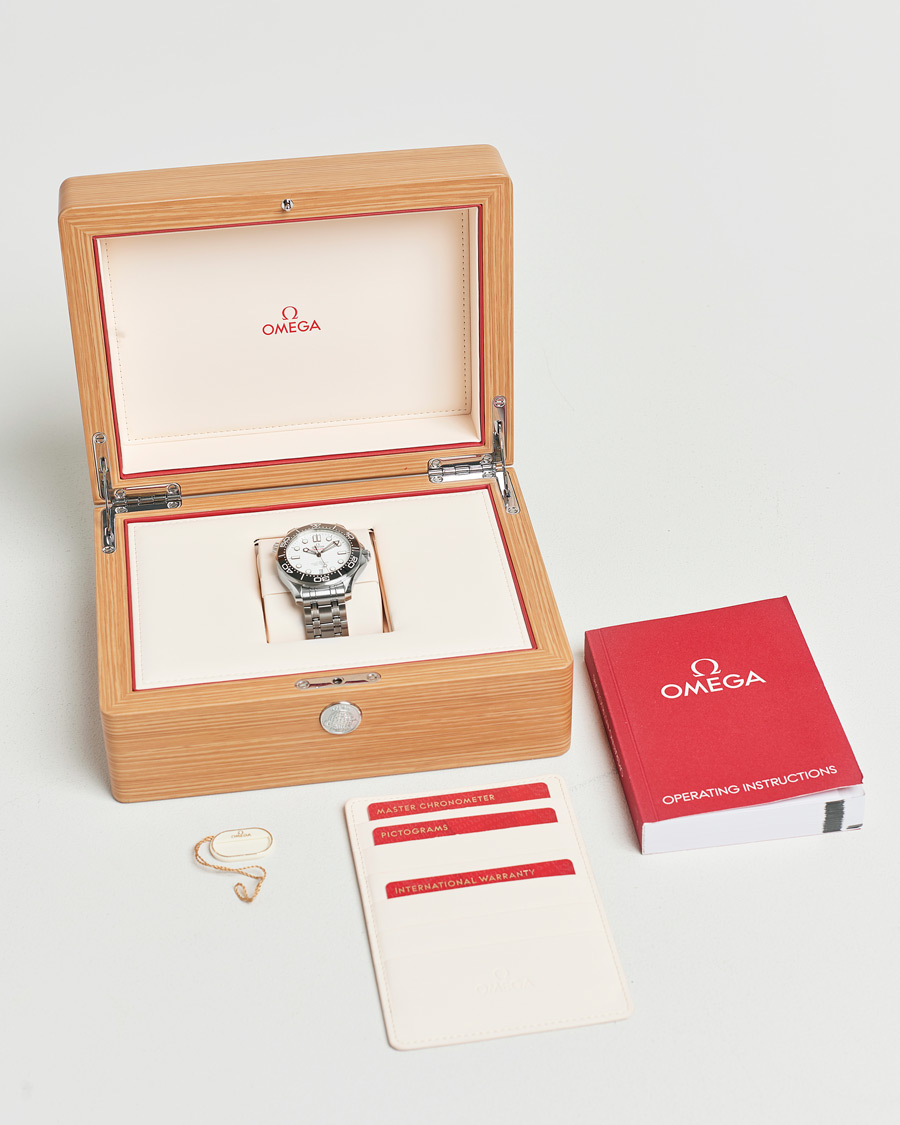 Mies | Omega Pre-Owned Seamaster Diver 300M Silver | Omega Pre-Owned | Seamaster Diver 300M Silver