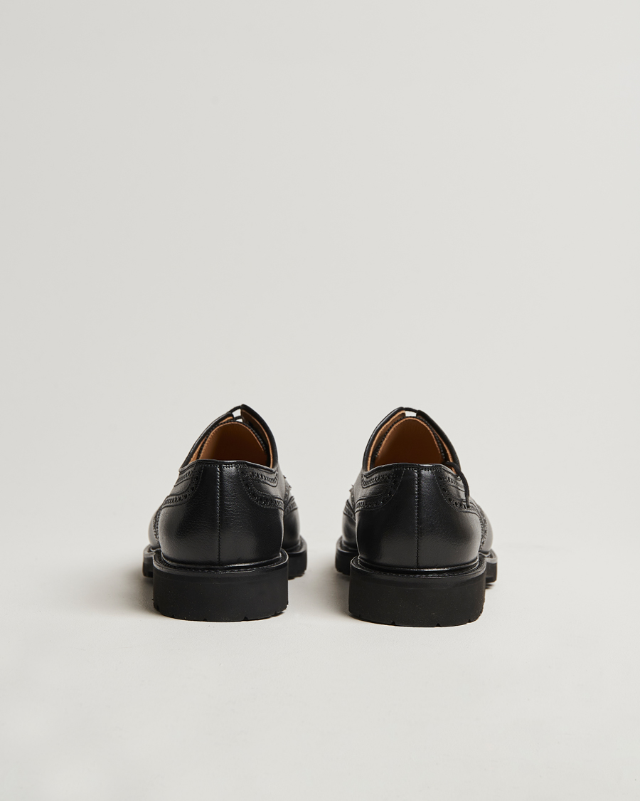 Mies | Crockett & Jones Pembroke Milled Grain Vibram Vi-Lite Black | Crockett & Jones | Pembroke Milled Grain Vibram Vi-Lite Black
