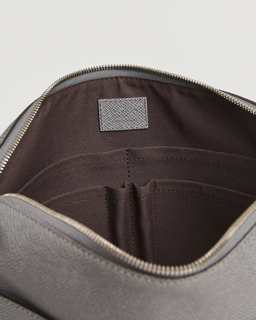 Mies | Louis Vuitton Pre-Owned Gray Taiga PM Messenger Bag Grigori | Louis Vuitton Pre-Owned | Gray Taiga PM Messenger Bag Grigori