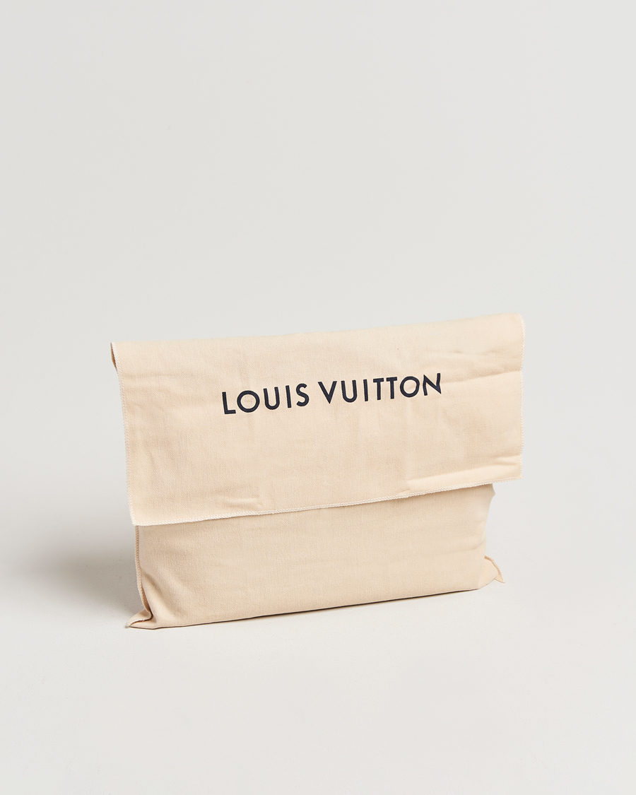 Mies | Louis Vuitton Pre-Owned Gray Taiga PM Messenger Bag Grigori | Louis Vuitton Pre-Owned | Gray Taiga PM Messenger Bag Grigori