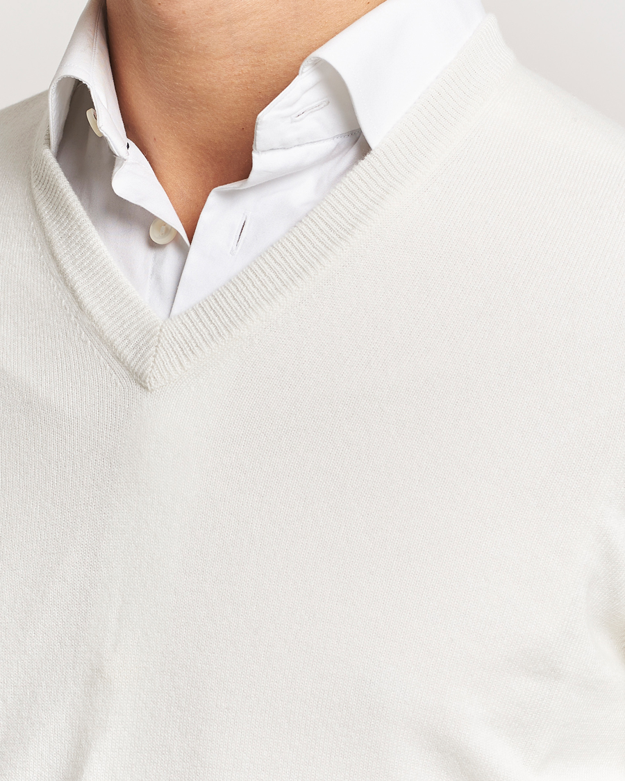 Mies | Puserot | Brunello Cucinelli | 2 Ply Cashmere V-Neck Panama