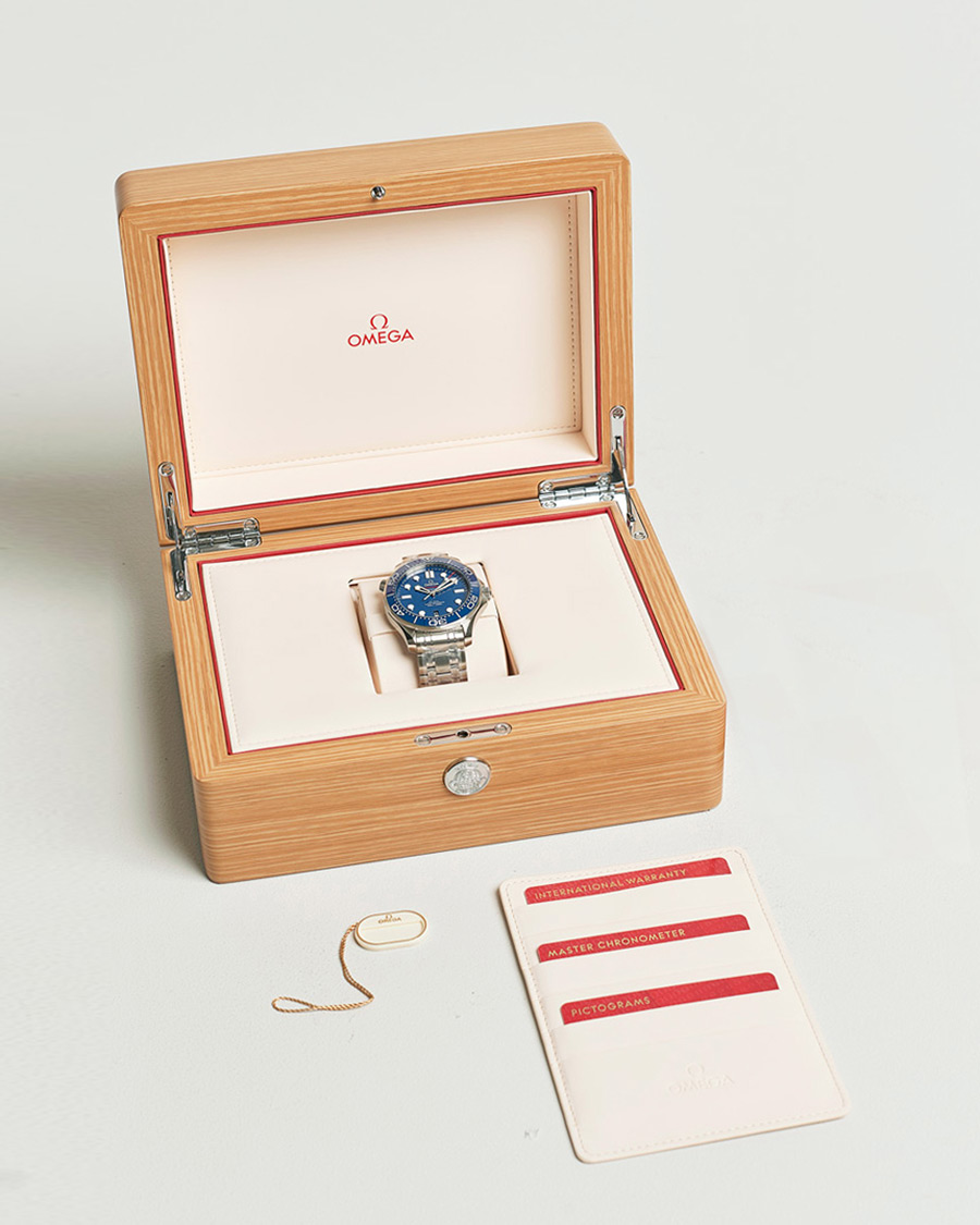 Mies | Omega Pre-Owned Seamaster Diver 300m | Omega Pre-Owned | Seamaster Diver 300m