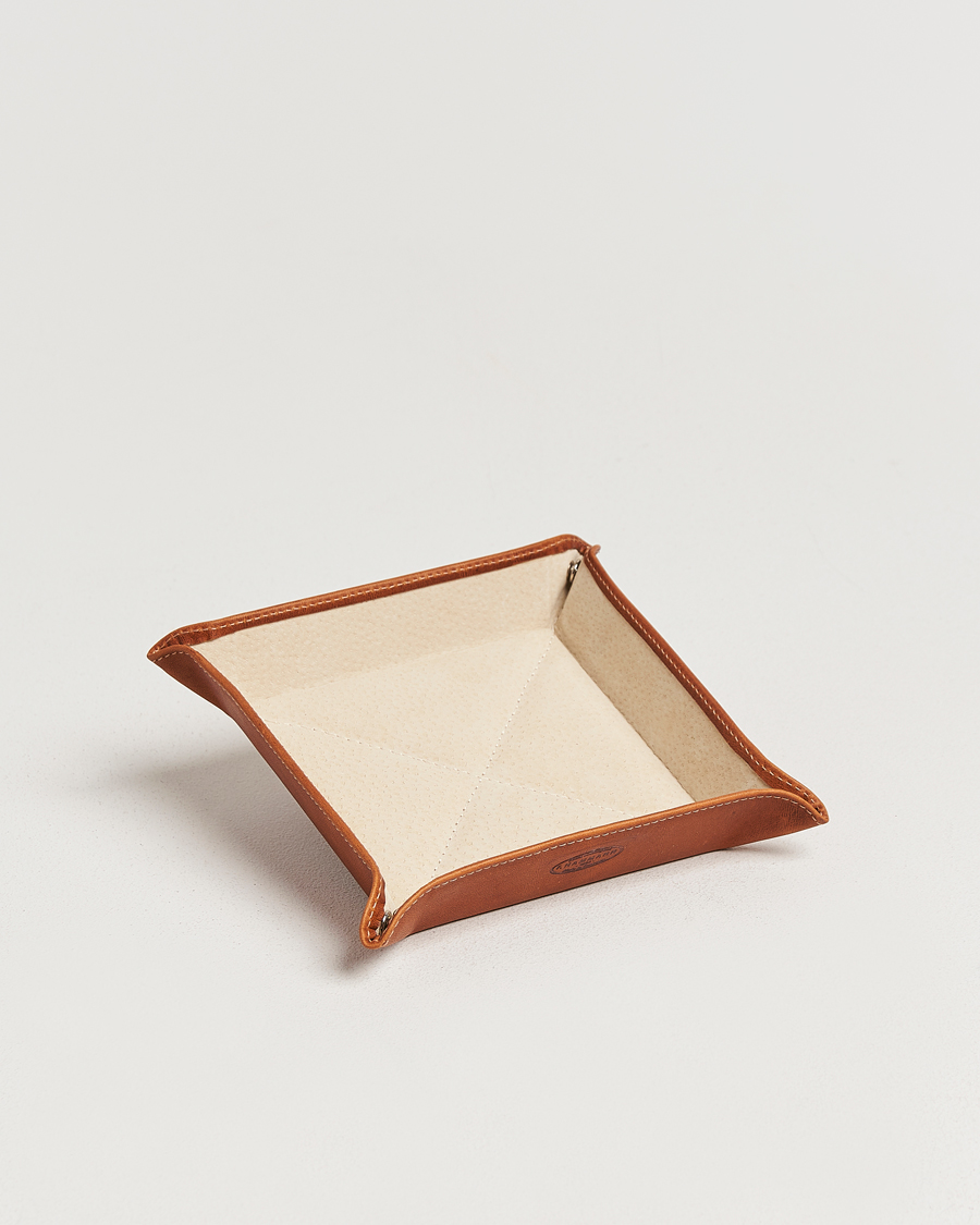 Mies | Kotiin | F. Hammann | Folding Tray Alpina Coxorange
