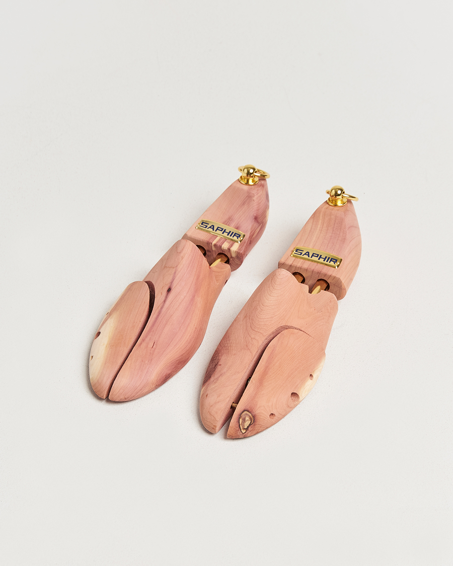 Mies | Kenkien huolto | Saphir Medaille d'Or | Shoe Tree Cedar