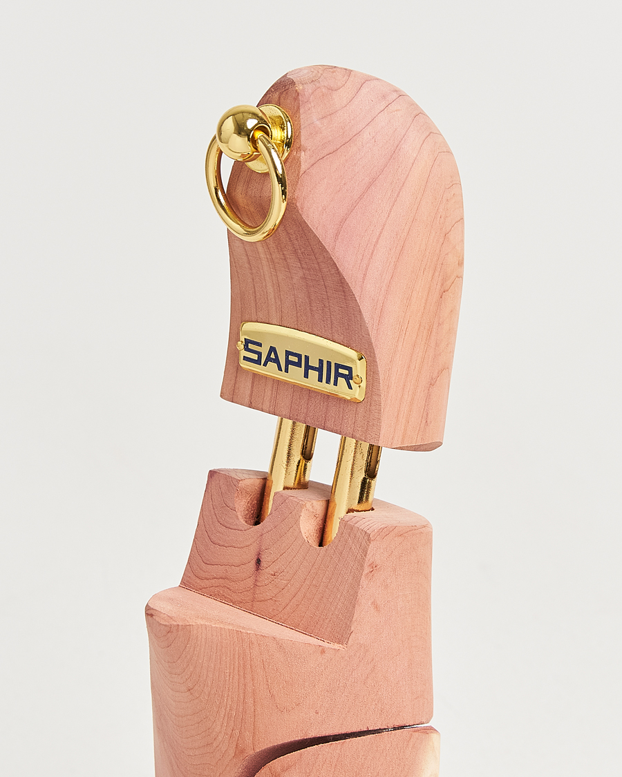 Mies | Kenkien huolto | Saphir Medaille d'Or | Shoe Tree Cedar
