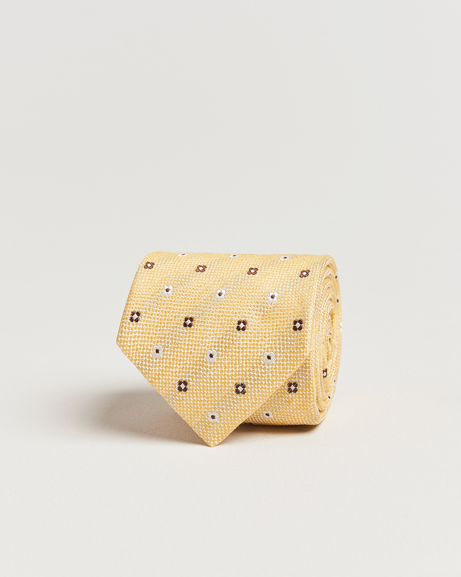 Mies | Amanda Christensen Silk/Linen Printed Flower 8cm Tie Yellow | Amanda Christensen | Silk/Linen Printed Flower 8cm Tie Yellow