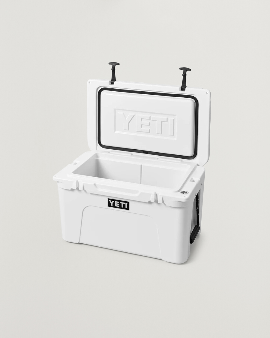 Mies | Outdoor living | YETI | Tundra 45 White