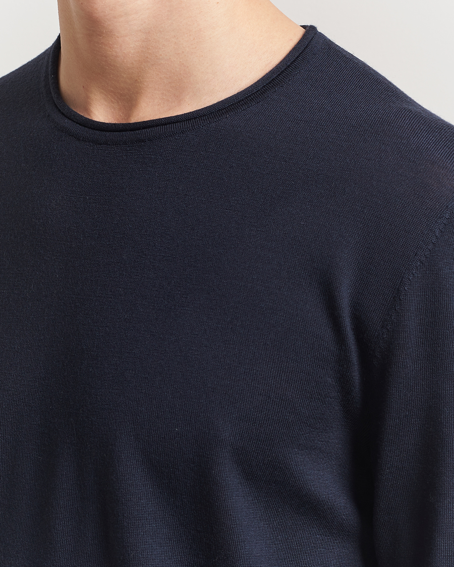Mies | Puserot | Filippa K | Rolled Edge Knitted Sweater Navy