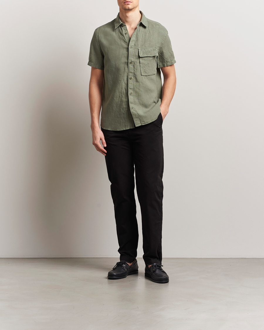Mies | Kauluspaidat | Belstaff | Scale Short Sleeve Linen Shirt Surplus Green