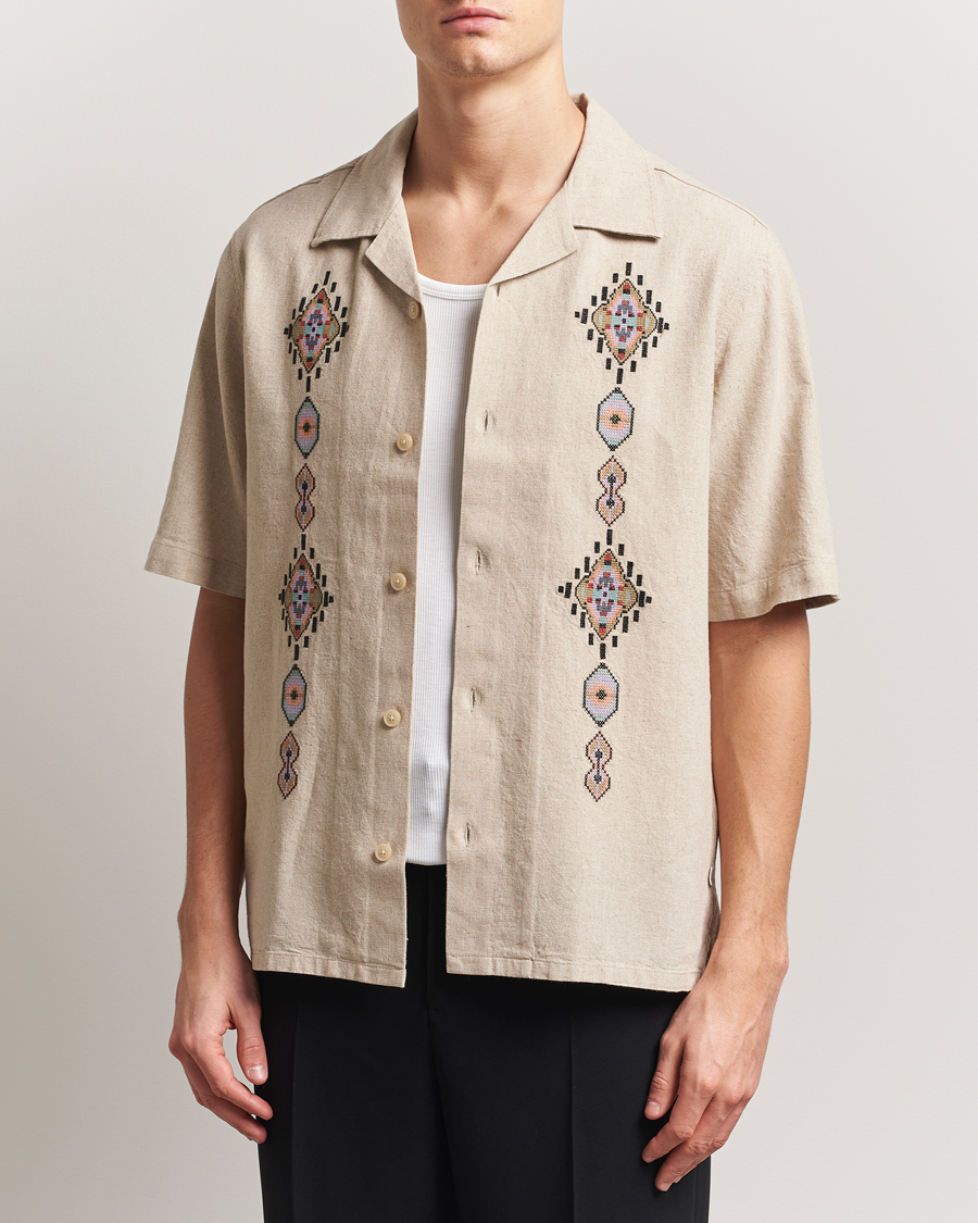 Mies | Kauluspaidat | NN07 | Ole Printed Short Sleeve Shirt Oat