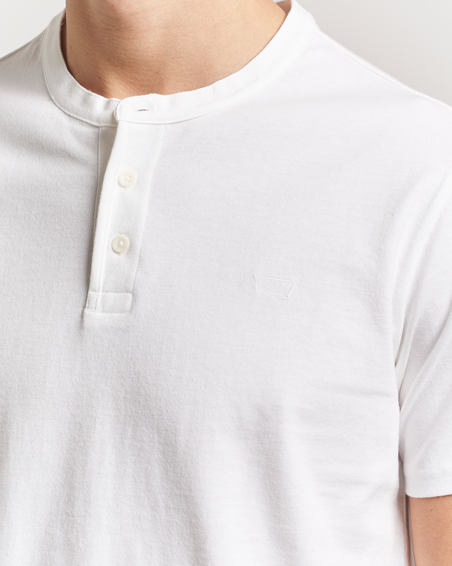 Mies | T-paidat | Levi's | Short Sleeve Henley White