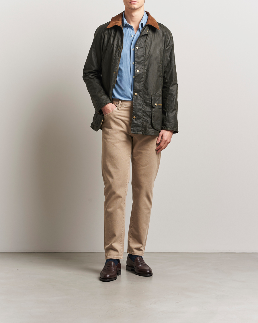 Mies | Takit | Barbour Lifestyle | Lightweight Ashby Wax Jacket Olive