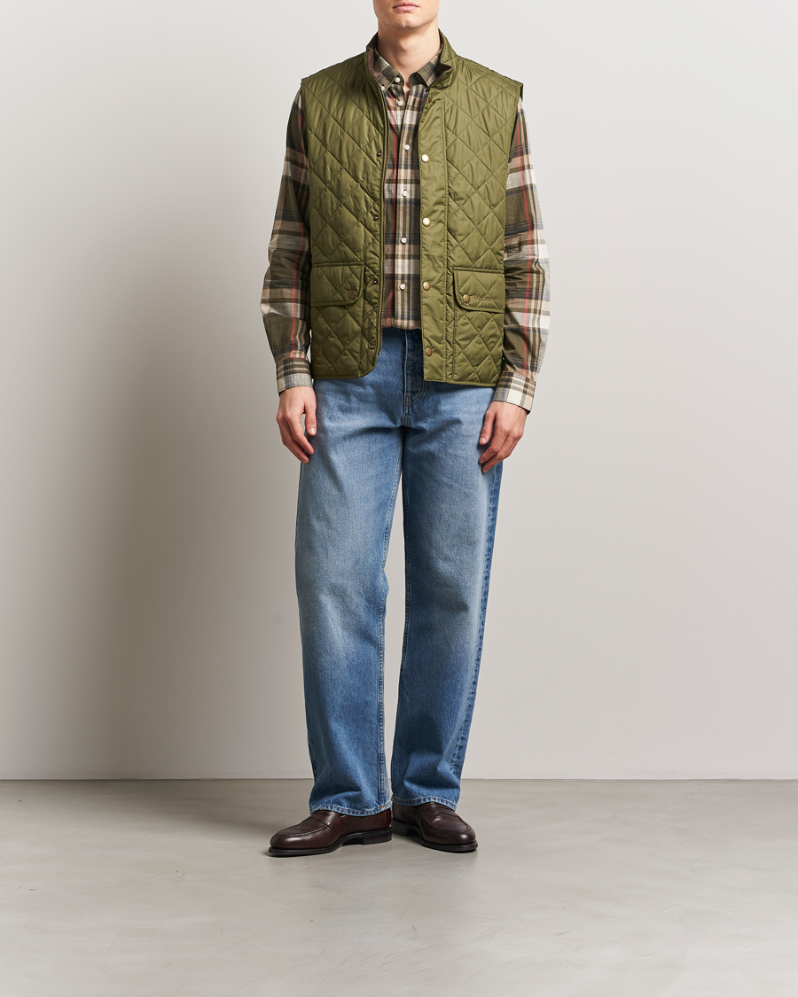 Mies | Takit | Barbour Lifestyle | New Lowerdale Quilted Gilet Dark Moss